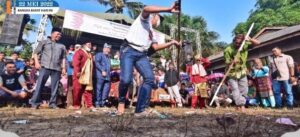 Meriah! Masyarakat Berduyun-Duyun Hadiri Pesta Adat Dusun Rajek Simpang Teritip kilasbabel.com